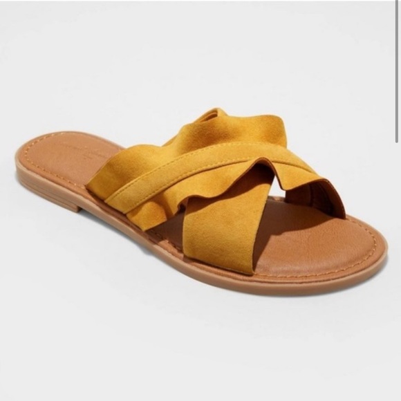 universal thread yellow sandals